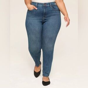 Lane Bryant Flex Magic Signature Fit High Rise Skinny Jeans